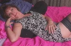 Horny Saved Mature Woman Playing With Her Wet Pussy - MatureNL