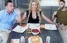 Phoenix Marie in Army Boy Meets Busty Stepmom For Thanksgiving - FamilyStrokes