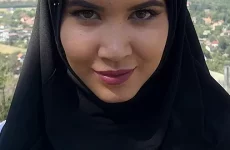 Lady Dee & Max Born in Lady Dee Is Obediently Waiting For Her Horny Husband - Porncz