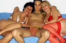 HardcoreMatures Video: Eve and Eva